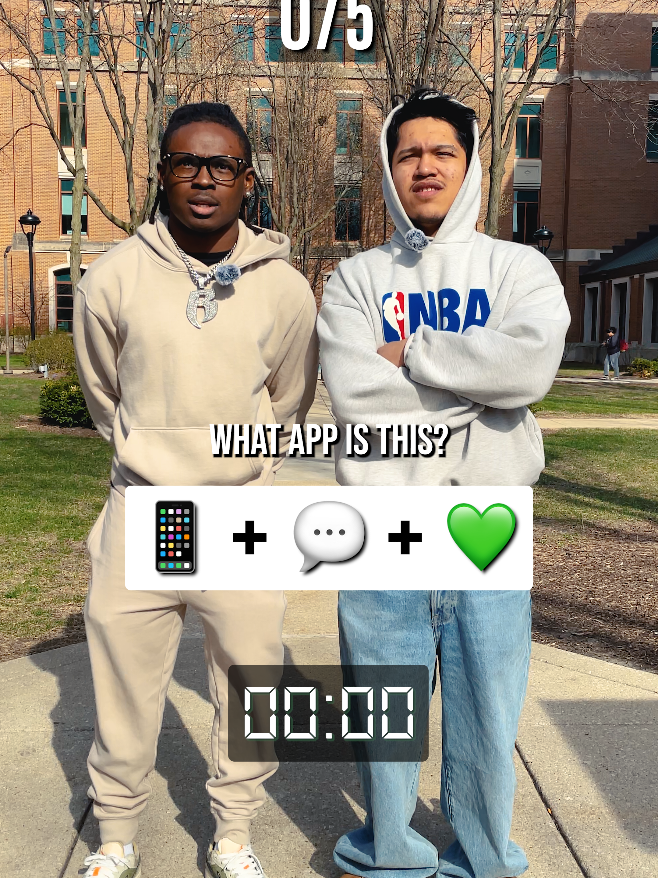 What app is this? Instagram. What app is this? Song? Uh. Oh, uh, is it just imessage? WhatsApp? What app is this? Safari. What app is this?