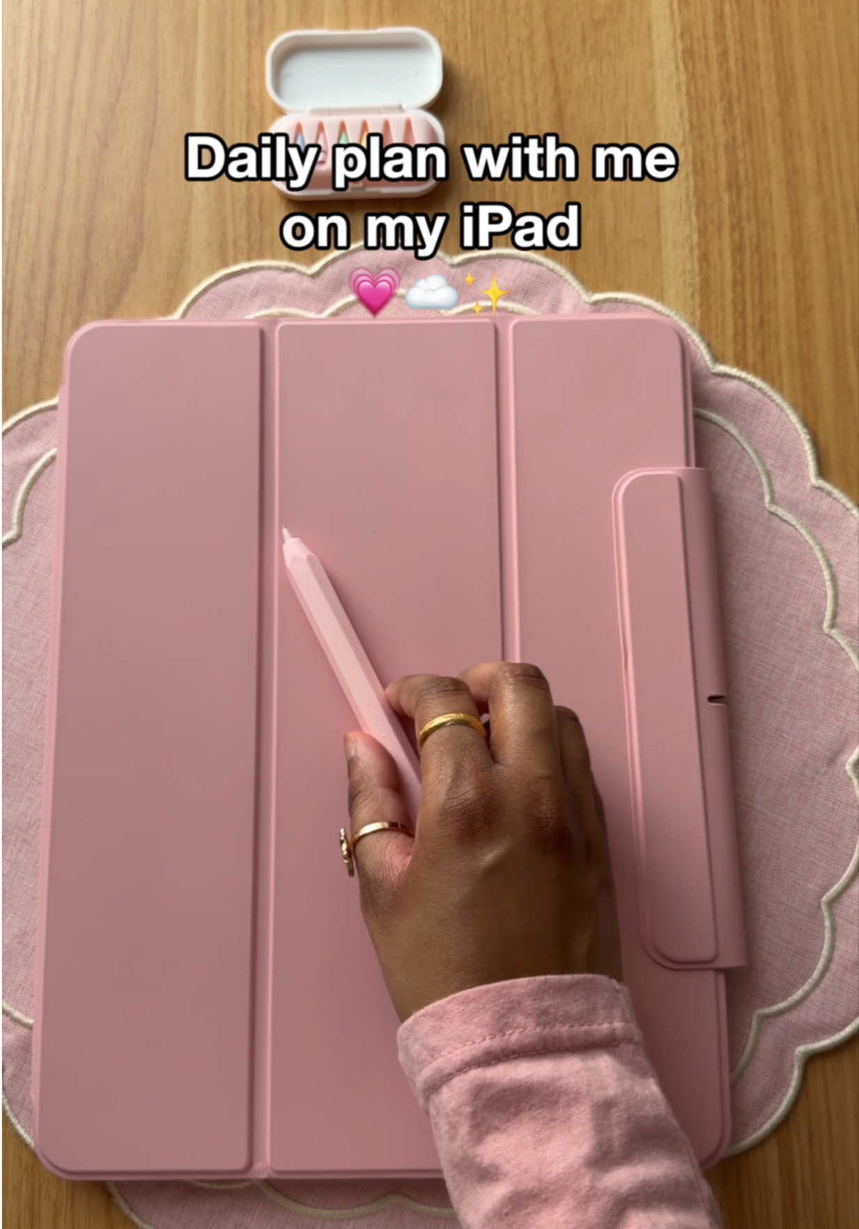 Daily plan with me on my iPad 💗☁️✨ 💕 Planner: Serenity Planner from Sereneplanners.com (link in bio) 🌸App: Noteful 📱iPad Air 6, 13 in